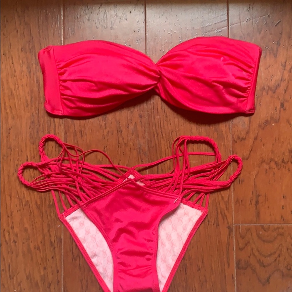Victoria’s Secret sexy bathing suit